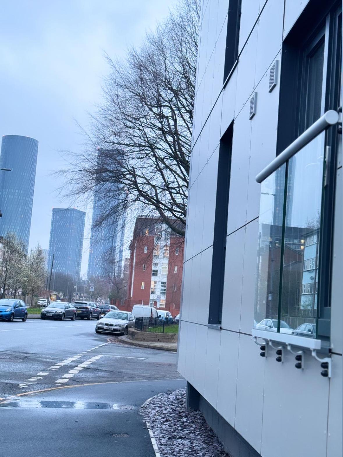 Luxury 2 Bedroom Apartment In Manchester City Centre - Free Parking المظهر الخارجي الصورة