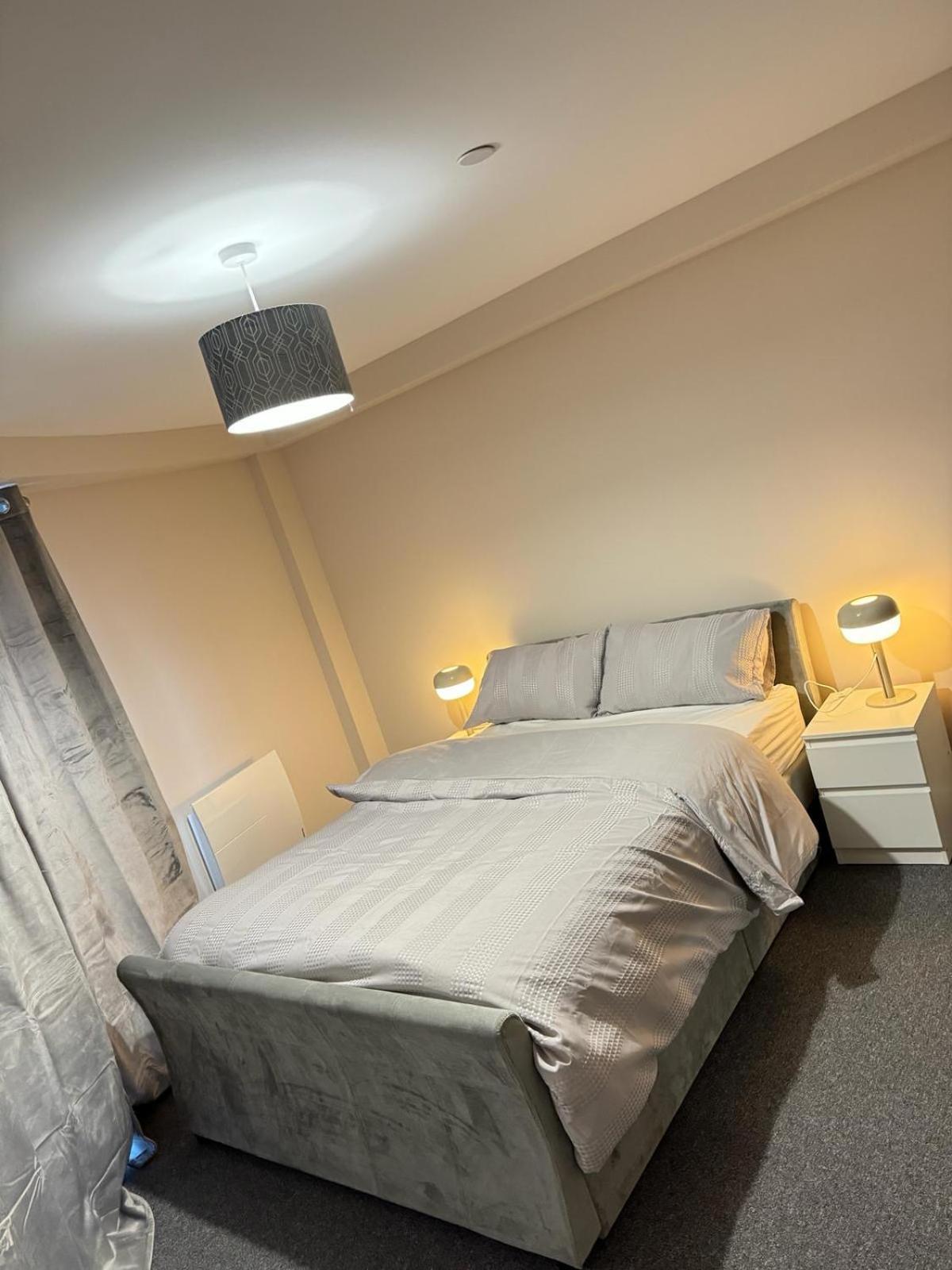 Luxury 2 Bedroom Apartment In Manchester City Centre - Free Parking المظهر الخارجي الصورة